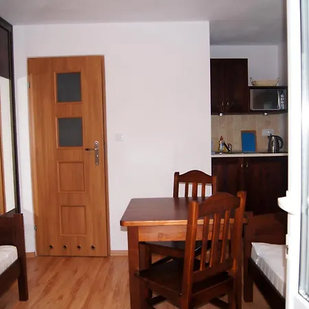 Goscinne Na Szlaku 3*